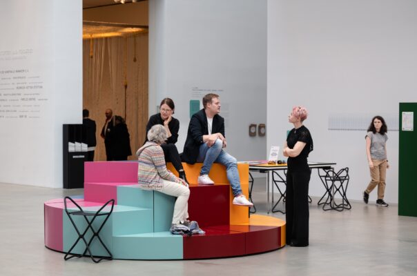 „Quadrat und Kreis. Atome Seele Sinne“, das Kunstwerk steht im Mittelpunkt des Dialogformat zum Thema lebenswerte Innenstadt der Zukunft am 20.09.23 (Foto: Kunsthalle Mannheim / Christian Kleiner).